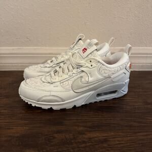 Nike Air Max 90 Futura Give Her Roses Women’s Size 9.5 FZ3777-133